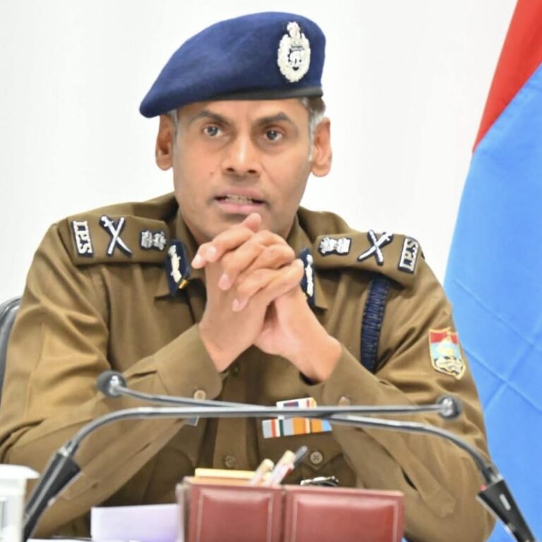 “рдЙрддреНрддрд░рд╛рдЦрдВрдб рдореЗрдВ рдирд╢рд╛ рддрд╕реНрдХрд░реЛрдВ рдкрд░ рдмрдбрд╝рд╛ рд╢рд┐рдХрдВрдЬрд╛: рдПрдбреАрдЬреА рдХрд╛рдиреВрди-рд╡реНрдпрд╡рд╕реНрдерд╛ рдХрд╛ рд╕рдЦреНрдд рдлрд░рдорд╛рди, рд▓рдВрдмрд┐рдд NDPS рдорд╛рдорд▓реЛрдВ рдХрд╛ рд╕рдордпрдмрджреНрдз рдирд┐рд╕реНрддрд╛рд░рдг рдФрд░ рдЧреИрдВрдЧрд╕реНрдЯрд░ рдПрдХреНрдЯ рд╕реЗ рд╕рдВрдкрддреНрддрд┐ рдЬрдмреНрддреА рддрдХ рдХреА рддреИрдпрд╛рд░реА”