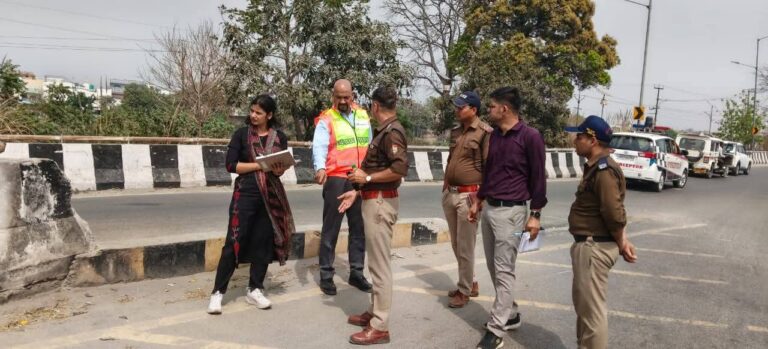 “चारधाम यात्रा की तैयारी तेज: मार्ग सर्वेक्षण में जुटा पुलिस-प्रशासन, परिवहन कर अधिकारी वरुणा सैनी ने संभाली कमान”