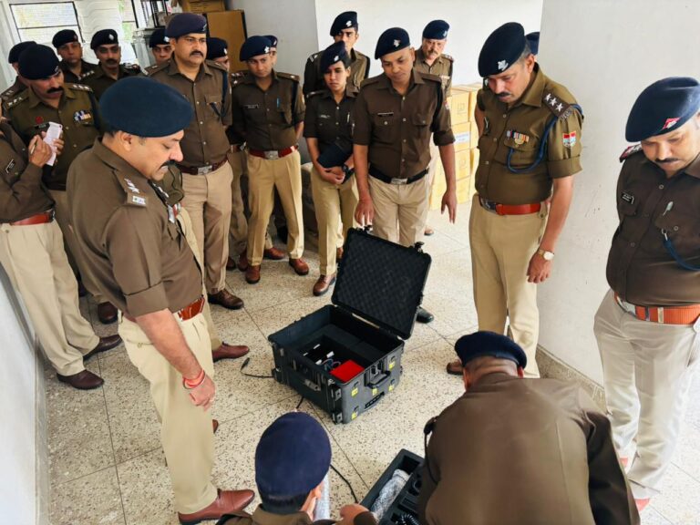 “पुलिस लाइन रोशनाबाद में SSP नवनीत सिंह भुल्लर का सख्त निरीक्षण: परेड से लेकर भोजन तक हर व्यवस्था की ली बारीकी से खबर”