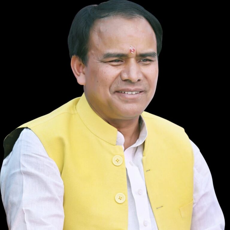 “चार धाम यात्रा में अब ‘स्वास्थ्य का सुरक्षा कवच’ — ई-स्वास्थ्य धाम से हर पल निगरानी, 177 एम्बुलेंस और हेली सेवा रहेगी तैयार : डॉ. धन सिंह रावत”