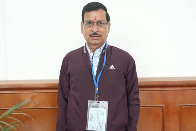 “दिल का दौरा बना काल: सूचना विभाग के समर्पित पीआरडी जवान विनोद प्रसाद लखेड़ा का आकस्मिक निधन, विभाग में शोक की लहर”