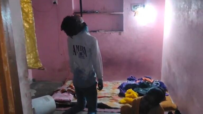 “हरिद्वार सिडकुल में रहस्यमयी मौत: शादी के 9 महीने बाद युवक ने उठाया खौफनाक कदम, बंद कमरे में लटका मिला शव, परिवार में मचा मातम”