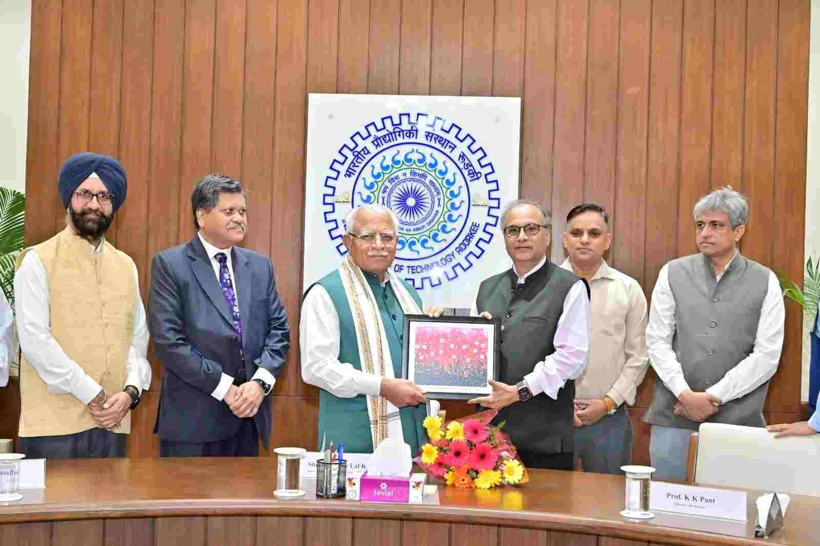 “आईआईटी रुड़की से निकली ऊर्जा क्रांति की नई राह, केंद्रीय मंत्री मनोहर लाल खट्टर ने किया सेंटर फॉर रेगुलेटरी अफेयर्स का भव्य उद्घाटन, देश के बिजली नियमन तंत्र को मिलेगी नई मजबूती”