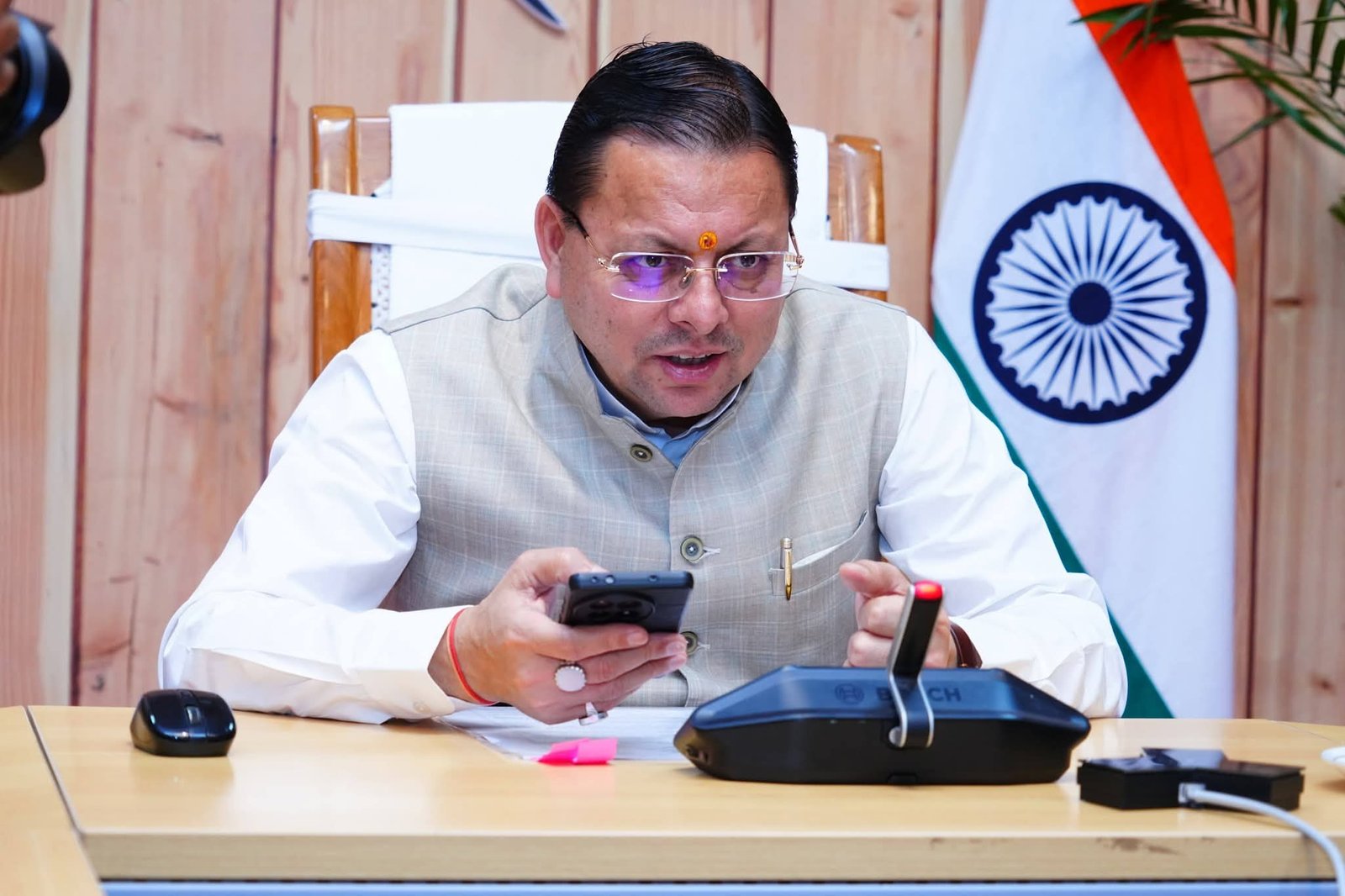 “धामी सरकार का बड़ा तोहफा : 30 हजार युवाओं को मिली सरकारी नौकरी, मुख्यमंत्री ने भेजा शुभकामनाओं का खास संदेश”
