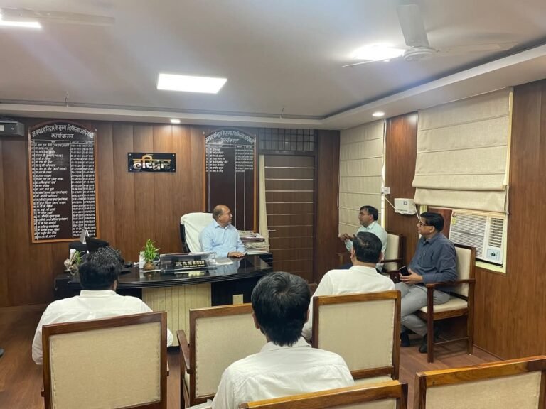 “झबरेड़ा में स्वास्थ्य सेवाओं को मिलेगा नया दम! विधायक वीरेन्द्र जाती ने CMO संग की बड़ी बैठक, अस्पतालों की व्यवस्थाओं में सुधार की उठाई मांग”