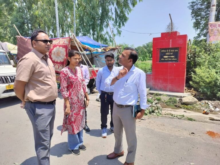 “महाकुंभ-2027 को भव्य और दिव्य बनाने की तैयारी तेज: हरिद्वार में सड़कों से लेकर पुल निर्माण तक मेला प्रशासन का बड़ा अभियान, अधिकारियों ने किया ताबड़तोड़ स्थलीय निरीक्षण”