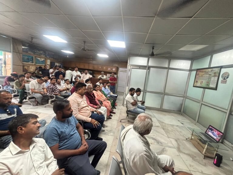 ‘मन की बात’ सुनने उमड़ा जनसैलाब, मदन कौशिक बोले— प्रधानमंत्री मोदी के विचार बन रहे देश बदलने की ताकत”