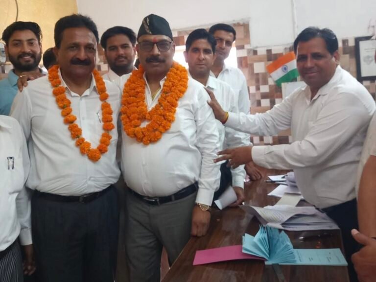 “लक्सर बार एसोसिएशन चुनाव में पवन सिंह वर्मा का दबदबा! अध्यक्ष पद पर शानदार जीत, धर्मेंद्र कुमार और रविकांत सैनी ने भी लहराया जीत का परचम”