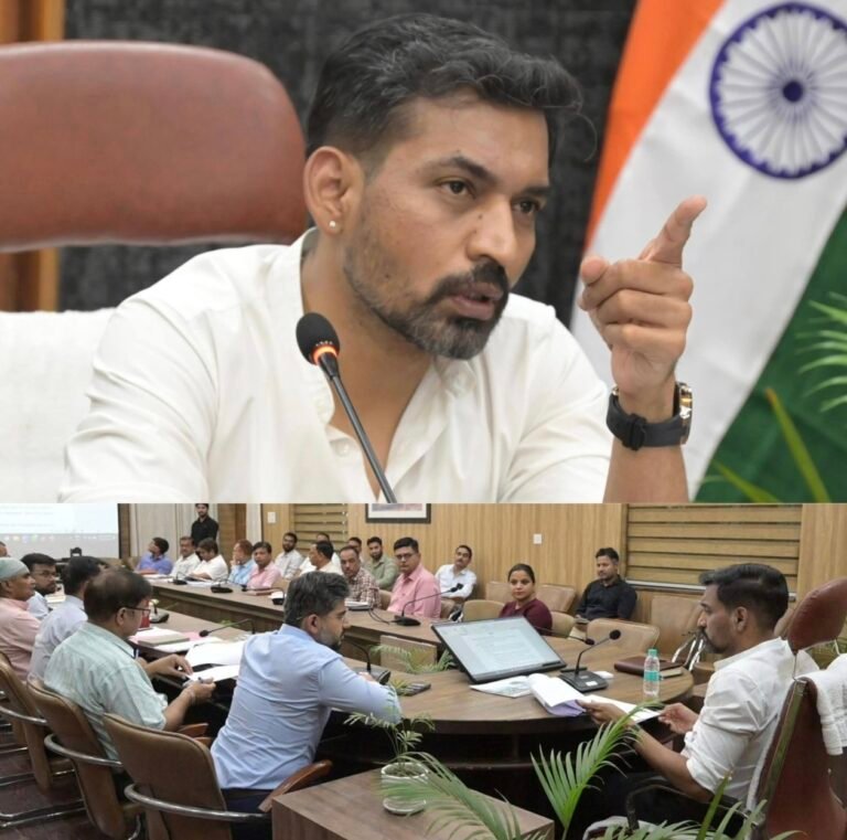 “देहरादून में गंगा संरक्षण पर सख्त रुख: डीएम डॉ. आशीष चौहान का अल्टीमेटम—प्रेजेंटेशन नहीं, धरातल पर दिखें नतीजे; लापरवाही पर अधिकारियों को फटकार”