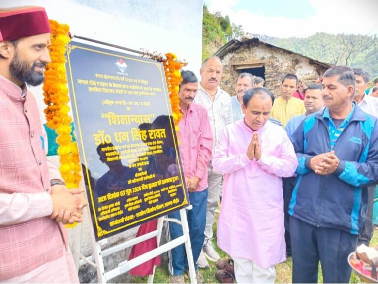 “श्रीनगर में विकास का मेगा धमाका: डॉ. धन सिंह रावत ने करोड़ों की योजनाओं की दी सौगात, सड़क-शिक्षा-विद्युत से बदलेगी गांवों की तस्वीर”