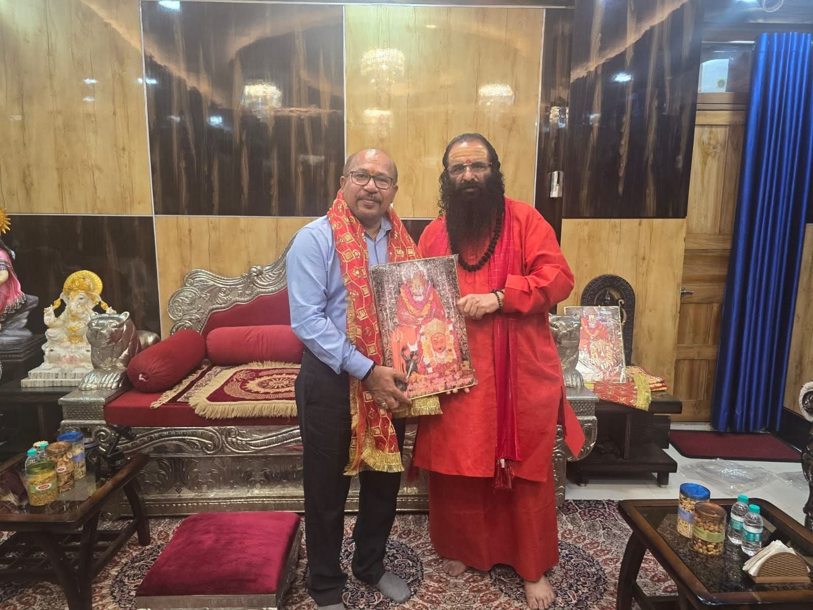 “कांवड़ यात्रा 2026 से पहले स्वास्थ्य विभाग अलर्ट: अखाड़ा परिषद अध्यक्ष से मिले सीएमओ, श्रद्धालुओं के लिए बन रहा विशेष हेल्थ प्लान!”