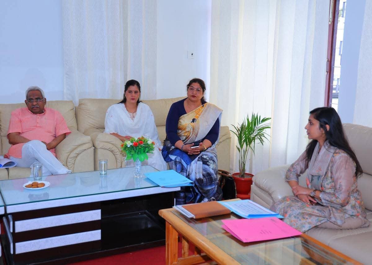 “मानसून से पहले हाई अलर्ट: संवेदनशील क्षेत्रों पर कड़ी निगरानी के निर्देश, नीलकंठ यात्रा व्यवस्थाओं पर भी प्रभारी मंत्री मदन कौशिक की सख्त समीक्षा”