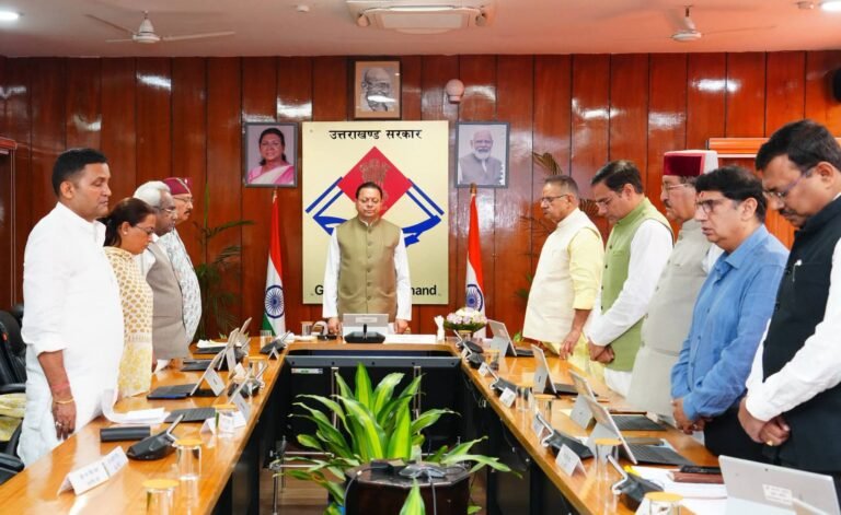 “खंडूड़ी और जसपाल राणा के निधन पर धामी कैबिनेट शोकाकुल, दो मिनट का मौन रख दी श्रद्धांजलि”