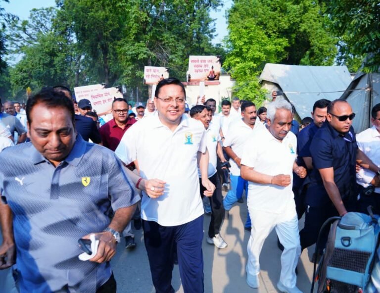 “रन फॉर योगा में दौड़े सीएम धामी, दिया फिट उत्तराखंड का मंत्र! योग को जनआंदोलन बनाने का आह्वान, बोले— स्वस्थ युवा ही विकसित भारत की असली ताकत”