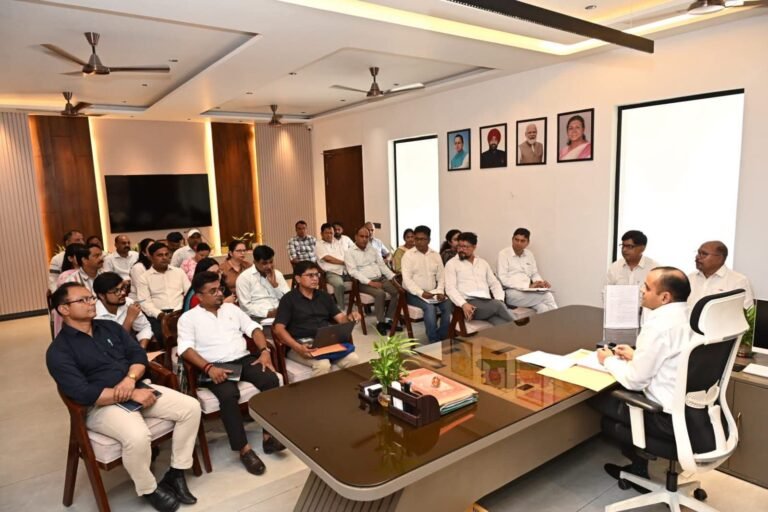 “हर बच्चे तक पहुंचेगी जिंदगी की दो बूंदें: हरिद्वार में 3.36 लाख बच्चों को पोलियो की खुराक पिलाने का लक्ष्य, जिलाधिकारी मयूर दीक्षित ने दिए सख्त निर्देश”