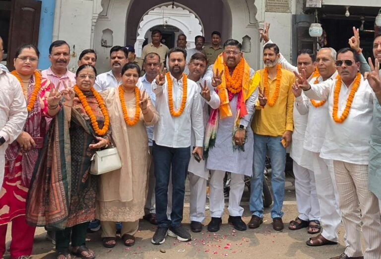 “लगातार दूसरी बार विकास तिवारी का दबदबा! थोक केंद्रीय उपभोक्ता सहकारी भंडार लिमिटेड हरिद्वार के निर्विरोध चेयरमैन बने, शीर्ष नेतृत्व का जताया हार्दिक आभार”