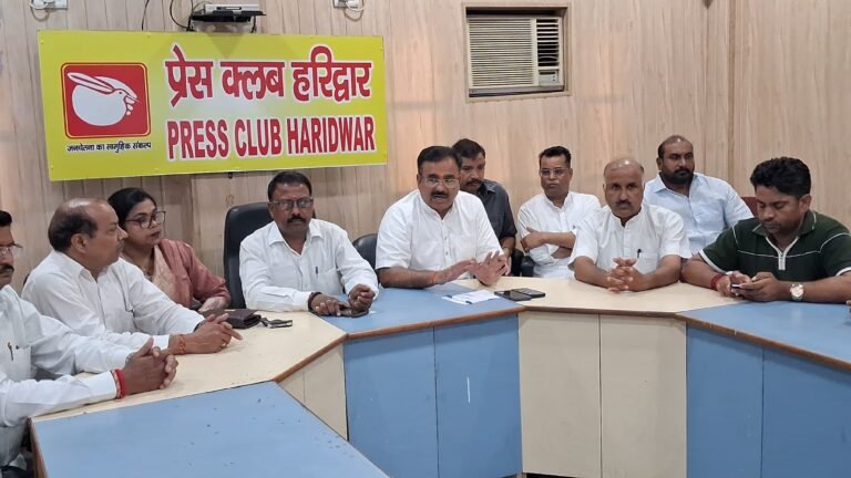 “पेपर लीक पर कांग्रेस का प्रहार: युवाओं के हक की लड़ाई सड़क से बूथ तक, बालेश्वर सिंह बोले- अब नहीं होने देंगे भविष्य से खिलवाड़”