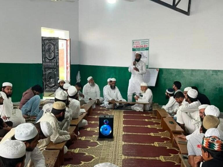“पिरान कलियर में जमीअत उलेमा-ए-हिंद का बड़ा ऐलान: एसआईआर अभियान में जनता को मिलेगी हर संभव मदद, विशेष सहायता शिविर लगाकर दस्तावेज़ी कार्यों में किया जाएगा सहयोग”