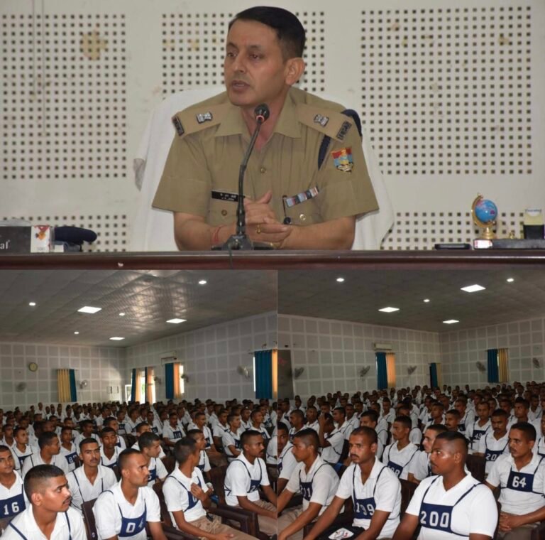 “सोमवती अमावस्या स्नान से पहले 40वीं वाहिनी पीएसी अलर्ट, उपसेनानायक जोधराम जोशी ने प्रशिक्षु कैडेटों को पढ़ाया सुरक्षा, अनुशासन और जनसेवा का पाठ”