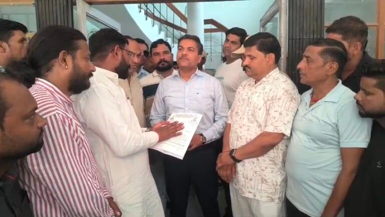 “रोज महंगा सफर, हर दिन बढ़ती परेशानी! सिडकुल-रोशनाबाद से बिहारीगढ़ तक परिवहन निगम की बसें चलाने की उठी जोरदार मांग, मनोज धनगर के नेतृत्व में प्रशासन को सौंपा गया ज्ञापन”