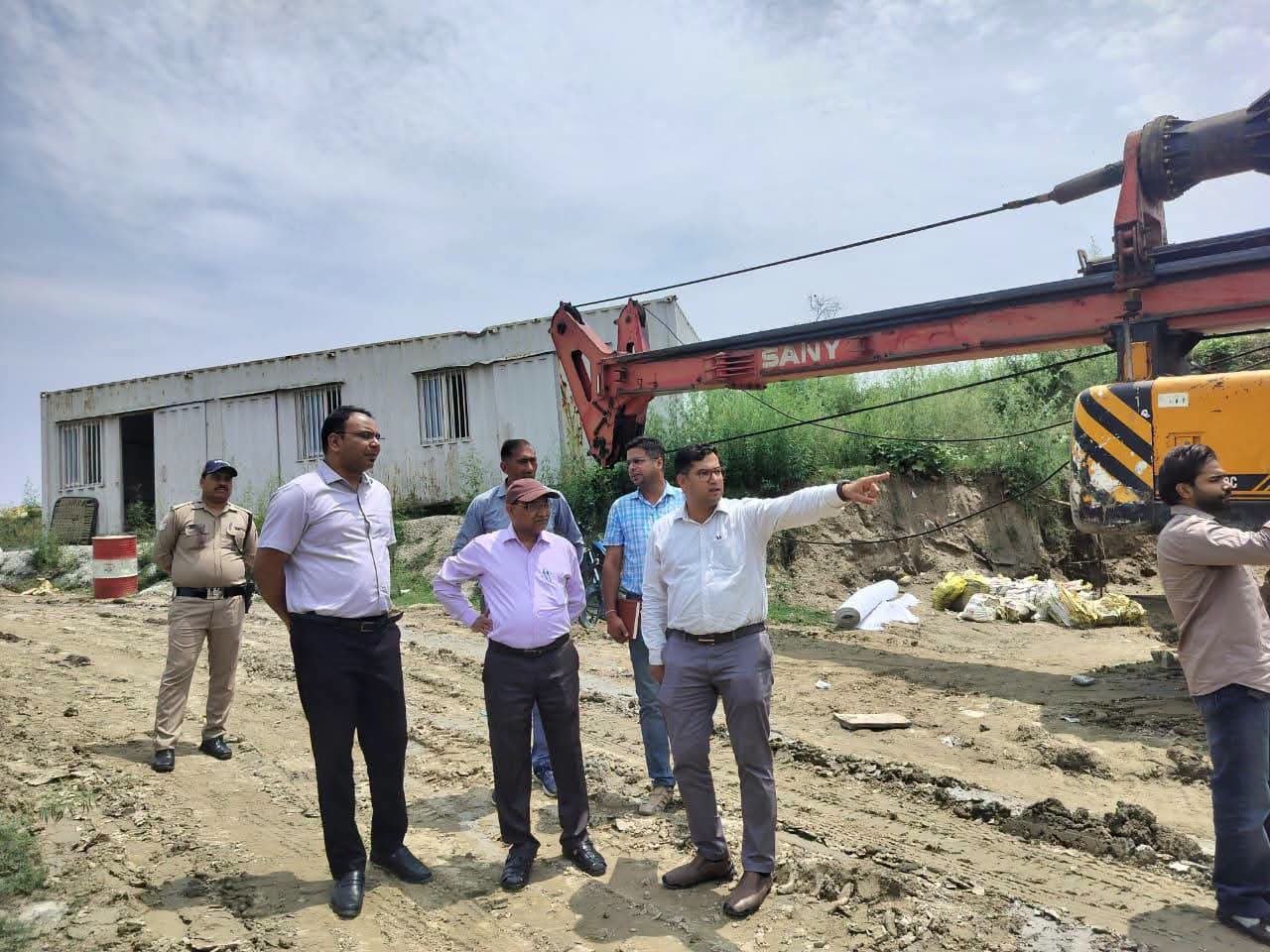 “कुंभ 2027 की तैयारियों का मंडलायुक्त ने लिया जायजा, निर्माण कार्यों की गुणवत्ता और समयबद्धता पर दिए सख्त निर्देश”