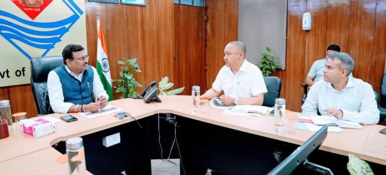 “केदारनाथ-बद्रीनाथ विकास कार्यों पर मुख्य सचिव का बड़ा एक्शन, 6 नए ब्लॉकों का काम तुरंत शुरू करने के निर्देश; कूड़ा प्रबंधन और मास्टर प्लान में लाई जाएगी रफ्तार”