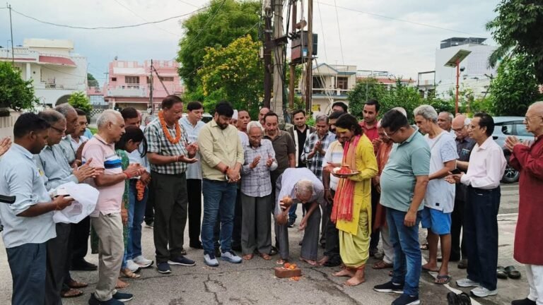 “विकास की नई उड़ान! वार्ड-1 में एक दर्जन से अधिक पुलिया निर्माण कार्यों का शुभारंभ, राजीव शर्मा ने दी बड़ी सौगात”