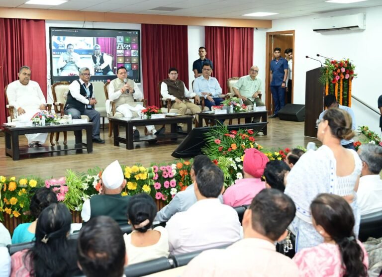 “देहरादून बनेगा विज्ञान और नवाचार का राष्ट्रीय केंद्र, सीएम धामी का बड़ा ऐलान; साइंस सिटी और स्टार्टअप सेंटर से युवाओं को मिलेगी नई उड़ान”