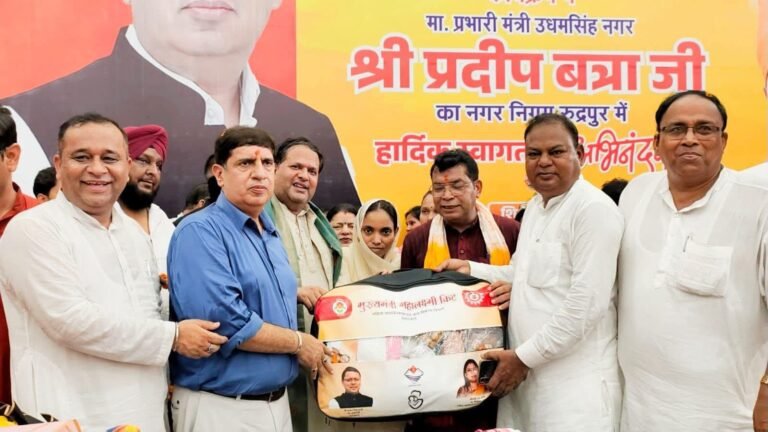“रुद्रपुर में जनसेवा शिविर: 257 लाभार्थियों को मौके पर मिला योजनाओं का लाभ, प्रभारी मंत्री प्रदीप बत्रा ने विकास कार्यों को दी नई रफ्तार”