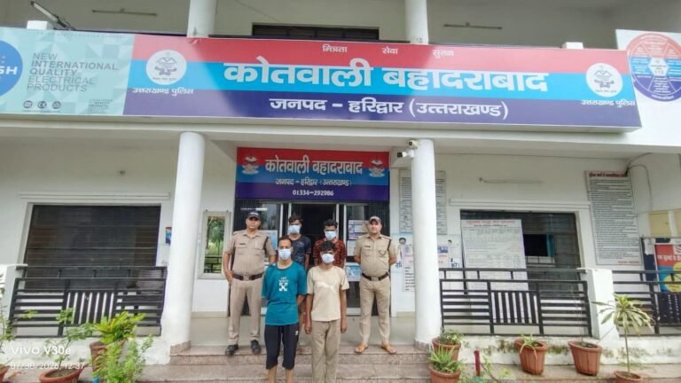 “कांवड़ यात्रा में माहौल बिगाड़ने की साजिश नाकाम, कांवड़ियों को उकसाने वाले दिल्ली के 4 युवक गिरफ्तार!”