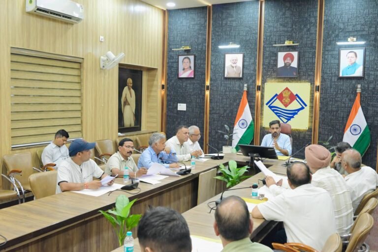“5.47 लाख मतदाताओं को नोटिस! अब चूक गए तो वोट देने का अधिकार पड़ सकता है प्रभावित, 3 अगस्त से हर बूथ पर लगेगा विशेष शिविर”