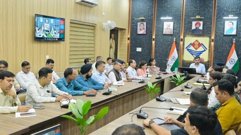 “देहरादून होगा तिरंगामय… परेड ग्राउंड से गूंजेगा राष्ट्रगान, सीएम धामी के साथ आज़ादी का भव्य महाउत्सव!”