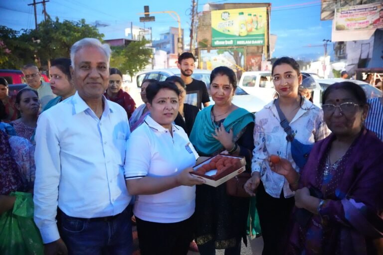 “Dehradun:छात्रों के संघर्ष की जीत पर धर्मपुर में गूंजा विजय मार्च, ज्योति रौतेला ने केंद्र सरकार से मांगी जवाबदेही और छात्रों के खिलाफ कार्रवाई रोकने की उठाई मांग”