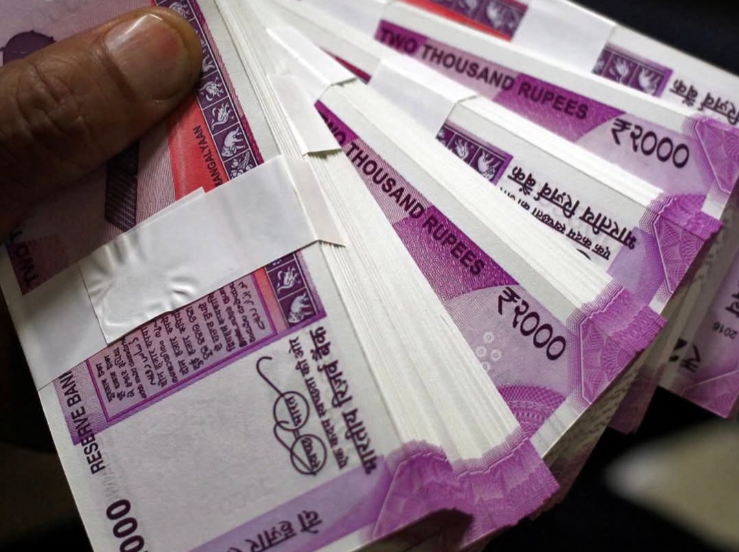 ₹2000 का नोट अब भी वैध, RBI ने दी बड़ी जानकारी; इस तरीके से आसानी से करा सकते हैं जमा