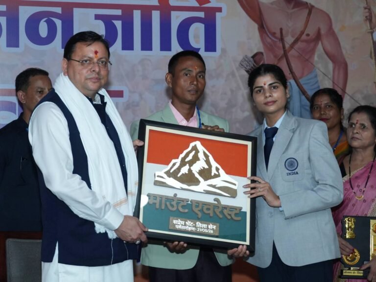 “थारू समाज से सीधा संवाद: मुख्यमंत्री धामी ने सुनी हर आवाज, विकास की नई सौगातों का किया बड़ा ऐलान!”