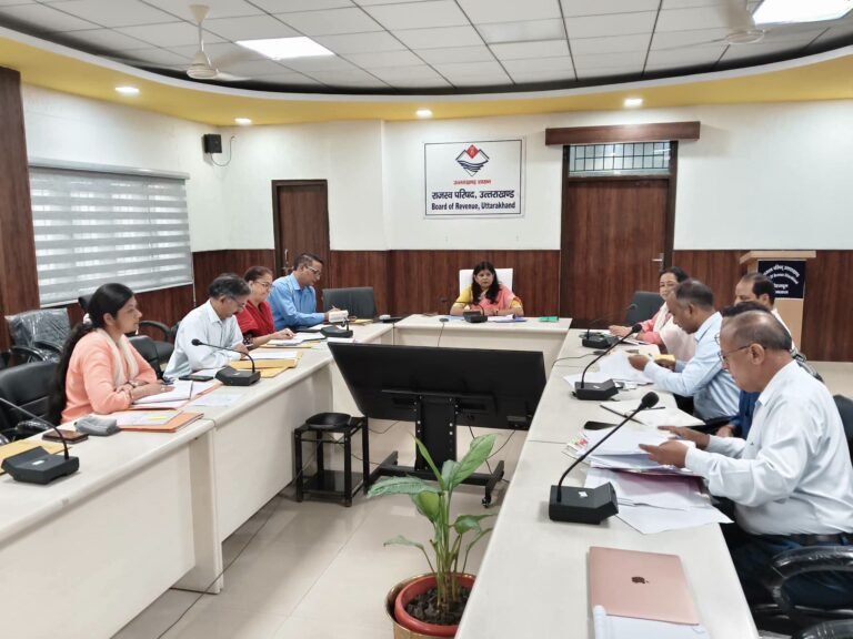 “उत्तराखंड के राजस्व तंत्र को मिलेगा हाईटेक रूप! अल्मोड़ा का राजस्व पुलिस एवं भूलेख सर्वेक्षण संस्थान बनेगा अत्याधुनिक प्रशिक्षण हब”