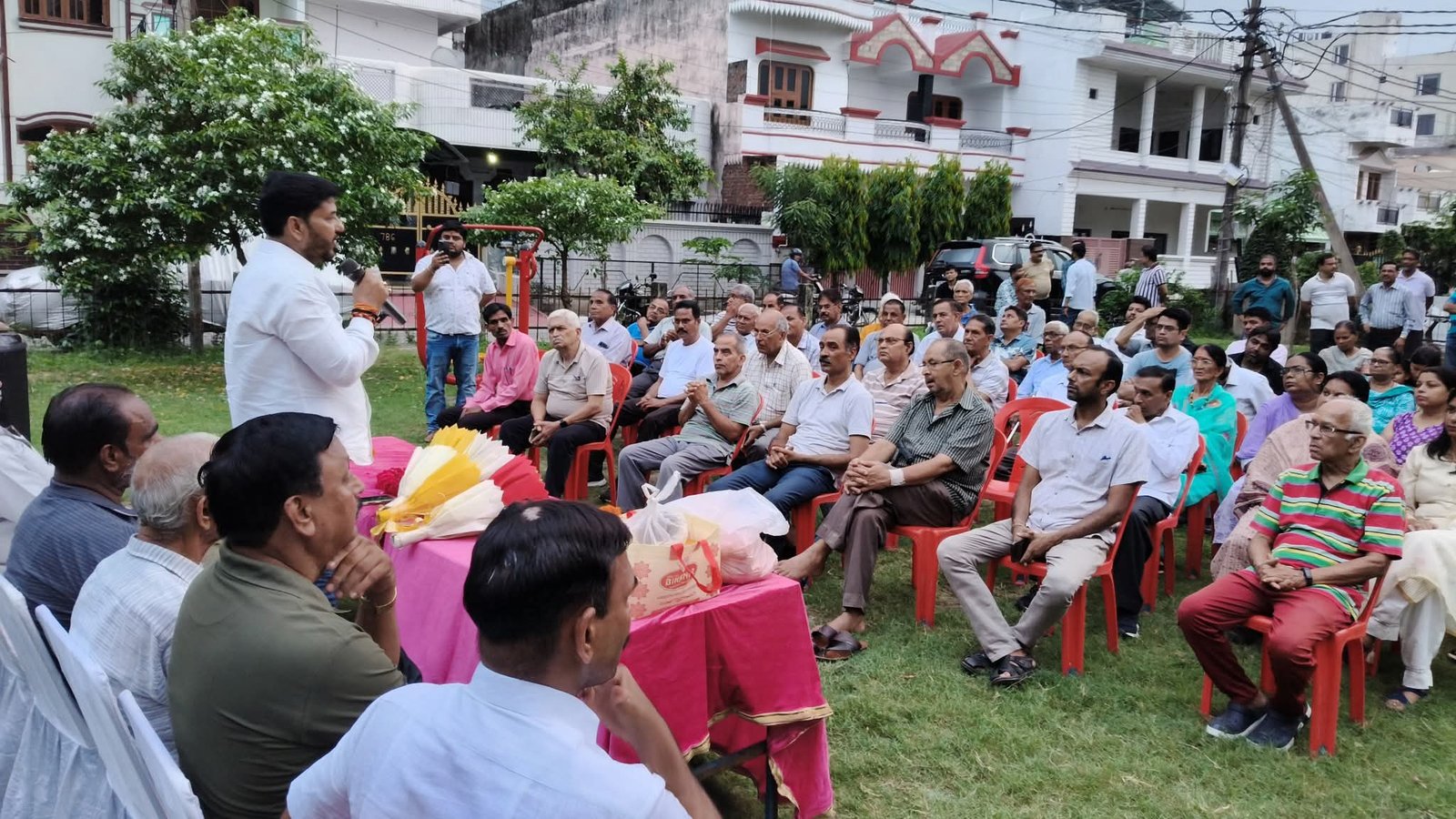“शिवालिक नगर में विकास की नई शुरुआत! अध्यक्ष राजीव शर्मा ने किया पार्क सौंदर्यीकरण का शुभारंभ, वार्ड–4 को मिलेगी आधुनिक सौगात”