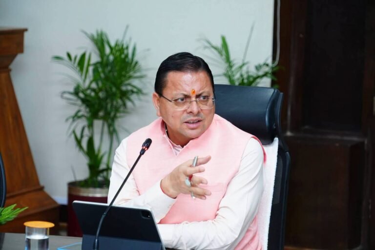 “तमकनाला आपदा पर CM धामी का एक्शन मोड, राहत-बचाव से कनेक्टिविटी तक हर मोर्चे पर पैनी नजर—अफसरों को ग्राउंड जीरो पर उतरने के निर्देश”