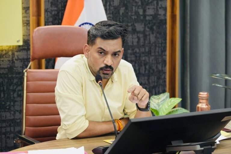 “15 अगस्त को गूंजेगा बेटियों के सम्मान का संकल्प, जिलेभर के शिक्षण संस्थानों में दिलाई जाएगी ‘कन्या भ्रूण संरक्षण प्रतिज्ञा’’