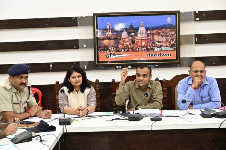 “हरिद्वार में नशे पर कड़ा प्रहार! स्कूल-कॉलेजों के 100 मीटर दायरे में गुटका-तंबाकू पर रोक, मेडिकल स्टोर भी होंगे CCTV की निगरानी में”