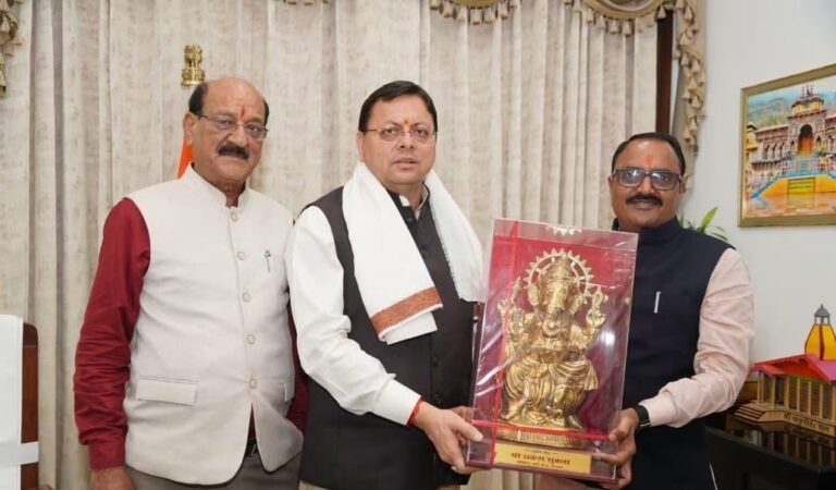 BIG BREAKING:: ऊर्जा सहयोग और विकास के मुद्दों पर सीएम धामी और मध्य प्रदेश के मंत्री राकेश शुक्ला की अहम मुलाकात