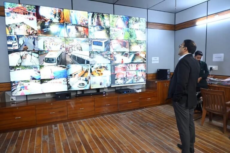 BIG BREAKING:: उत्तरकाशी में बड़ा रेस्क्यू ऑपरेशन, कालिंदी बेस और ऑडिन कोल से 40 ट्रेकर्स सुरक्षित निकाले