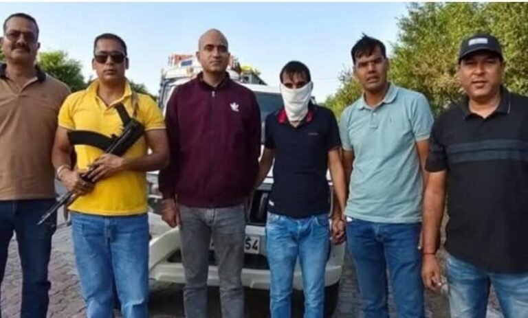 BIG BREAKING:: महंत विशम्बर दास हत्याकांड में STF का बड़ा एक्शन! चंडीगढ़ से दबोचा गया 50 हजार का इनामी आरोपी प्रदीप, लंबे समय से पुलिस को दे रहा था चकमा