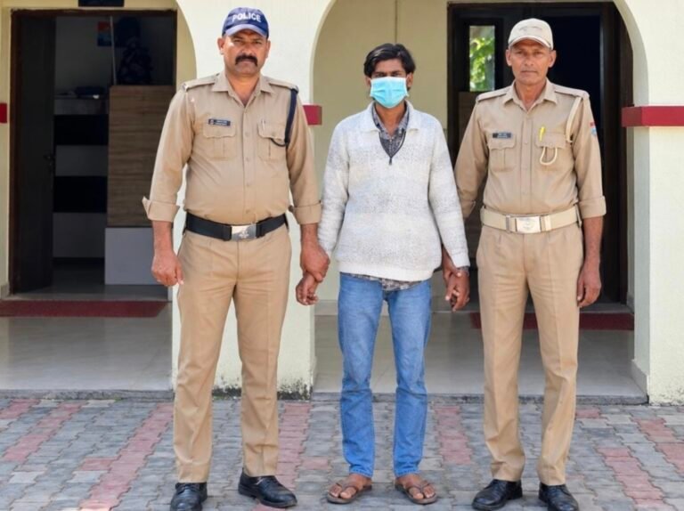 BIG BREAKING:: 8 महीने तक छिपता रहा आरोपी, आखिर हरिद्वार पुलिस के ‘प्रहार’ से नहीं बच पाया! राजस्थान के भिवाड़ी से गिरफ्तार, नाबालिग सकुशल बरामद
